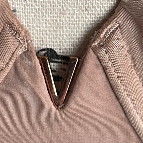 Victoria’s Secret’s Line Demi Naked Brown Colored Bra 34DD - Picture 3 of 10